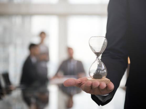 زمان ارسال نظرسنجی مشتریان